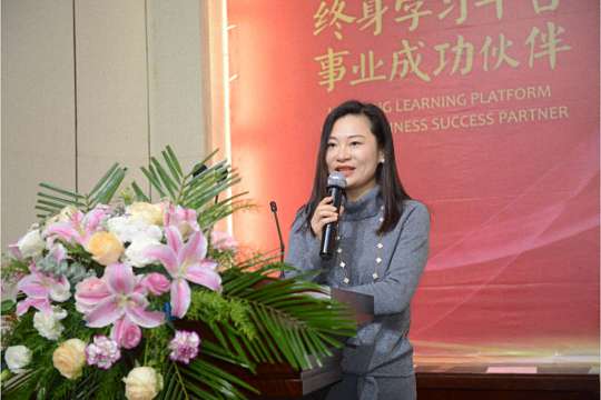 【结业典礼】我们永不散·相约再见时——记江西财经大学EMBA学院总裁研修班结业典礼 7104.jpg 【结业典礼】我们永不散·相约再见时——记江西财经大学EMBA学院总裁研修班结业典礼 7104.jpg