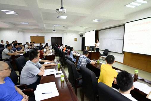 【学院动态】如何审时度势制定企业战略？——江西财大EMBA总裁68班《新时代企业战略转型升级》课程圆满结束
