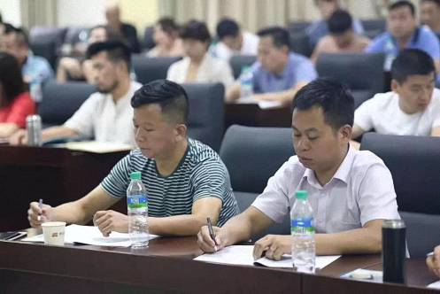 江西财大总裁班翟万宝老师《现代商业模式运营创新》课程圆满结束581.jpg