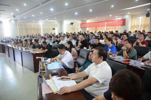 逆境时刻——来江西财大总裁班,从知识中汲取力量180.jpg 逆境时刻——来江西财大总裁班,从知识中汲取力量180.jpg