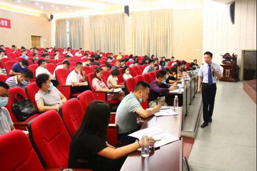 后疫情时代,营销大变革 —— 记江西财大总裁70班、72班、73班疫情后首次联谊上课 789.jpg 后疫情时代,营销大变革 —— 记江西财大总裁70班、72班、73班疫情后首次联谊上课 789.jpg