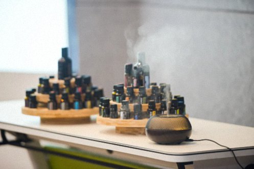 因香而来,寻香而至——江西财大EDP中心《预防大于治疗》植物芳疗沙龙圆满结束425.jpg 因香而来,寻香而至——江西财大EDP中心《预防大于治疗》植物芳疗沙龙圆满结束425.jpg