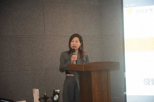 【学院动态】江西财大新商界83班同学线上线下见面分享沙龙圆满举行504.jpg 【学院动态】江西财大新商界83班同学线上线下见面分享沙龙圆满举行504.jpg