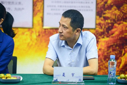 【学院动态】互动交流,赋能聚力——记江西财大新商界67班《企业家的法律思维与实务》座谈会1107.jpg 【学院动态】互动交流,赋能聚力——记江西财大新商界67班《企业家的法律思维与实务》座谈会1107.jpg