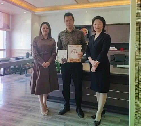 【学员走访】记走访江西财大新商界53班李宏同学企业——江西丹宏职业学校(抖音名师孵化工厂)415.jpg 【学员走访】记走访江西财大新商界53班李宏同学企业——江西丹宏职业学校(抖音名师孵化工厂)415.jpg