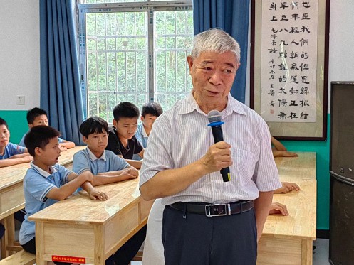 【班级活动】江西财大新商界85班赴九江都昌太阳村爱心公益活动93.jpg