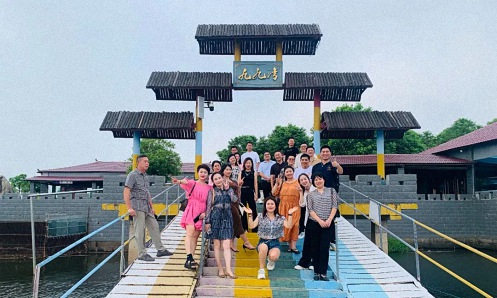 【学员走访】记走访江财新商界83班同学企业——斌仔锻压机械、中鑫建材949.jpg 【学员走访】记走访江财新商界83班同学企业——斌仔锻压机械、中鑫建材949.jpg