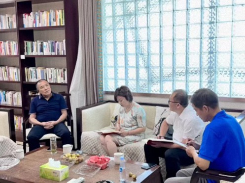 【中心动态】EDP中心齐玲博主任一行赴江西省赣萍商会走访交流382.jpg
