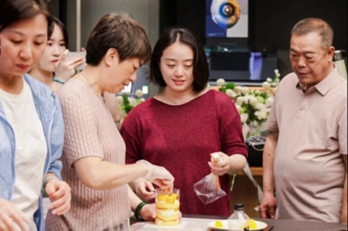 【中心动态】江财新商界举行“致敬母亲节”专场沙龙457.jpg