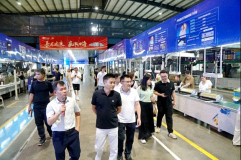 【学员走访】江财新商界91班张洪同学所在企业——TCL空调器(九江)有限公司943.jpg 【学员走访】江财新商界91班张洪同学所在企业——TCL空调器(九江)有限公司943.jpg