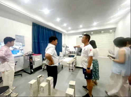 【学员走访】探秘匠心 智见未来——江财新商界95班走进恒信检测集团664.jpg 【学员走访】探秘匠心 智见未来——江财新商界95班走进恒信检测集团664.jpg