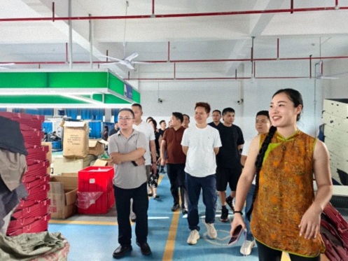 【学员走访】江财新商界91班师生走访吉安片区同学企业——新田粮食加工厂、丹顶鹤医药、凯威箱包798.jpg 【学员走访】江财新商界91班师生走访吉安片区同学企业——新田粮食加工厂、丹顶鹤医药、凯威箱包798.jpg