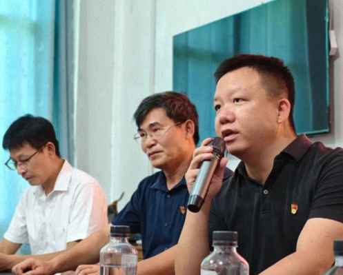 【班级活动】暖心启程 一起同行丨江财新商界91班赴吉安公益爱心捐赠活动518.jpg