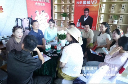 【中心动态】挥杆论道 智汇商机——江财新商界&今世缘酒业举行高尔夫球体验沙龙217.jpg 【中心动态】挥杆论道 智汇商机——江财新商界&今世缘酒业举行高尔夫球体验沙龙217.jpg