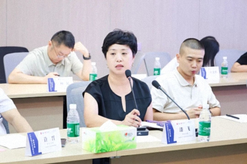 【中心动态】江西财大新商界师生走进江西兆驰半导体参访座谈1251.jpg 【中心动态】江西财大新商界师生走进江西兆驰半导体参访座谈1251.jpg